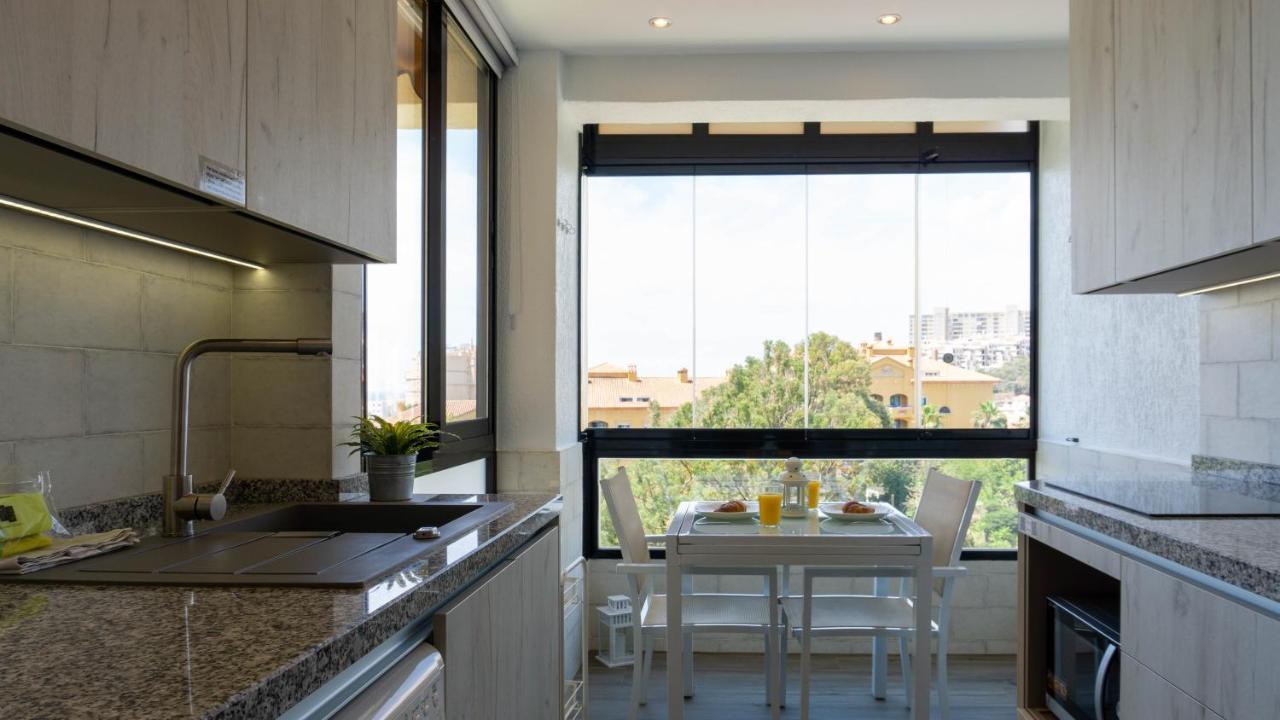 Apartment Aloha Playa Malaga Benalmádena Eksteriør billede