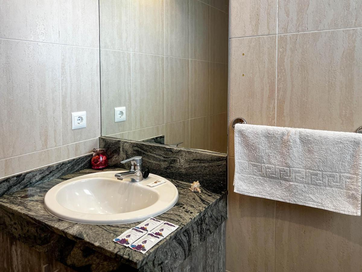 Apartment Aloha Playa Malaga Benalmádena Eksteriør billede